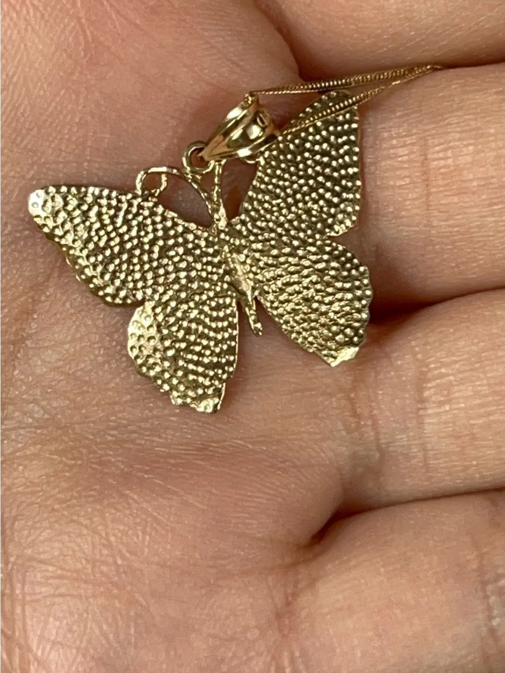 14k solid Gold Butterfly Pendant Necklace - Women Jewelry - Picture 3 of 7